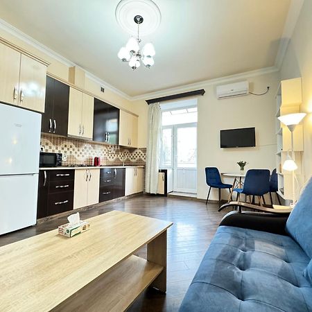 City Center Apartments On Tumanyan Street Erévan Extérieur photo